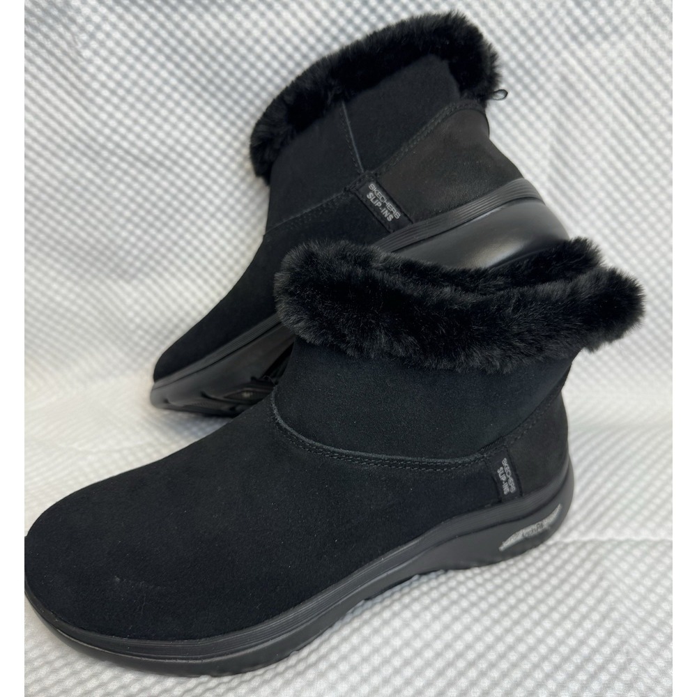 Skechers Slip-ins Relaxed Fit Easy Going Dreamers Move Faux Fur Boot Woman's 6